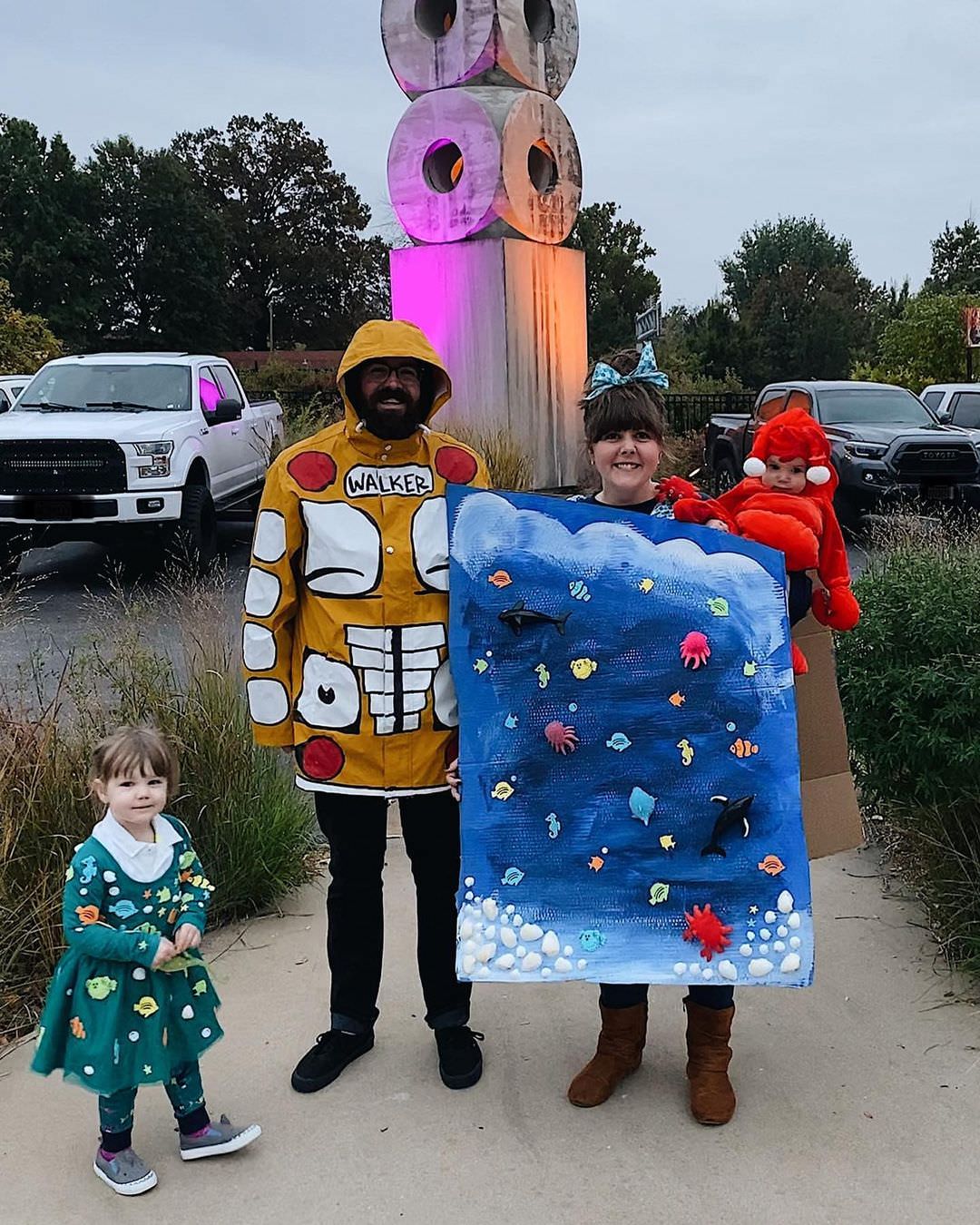 The Magic School Bus family halloween costume 2019.