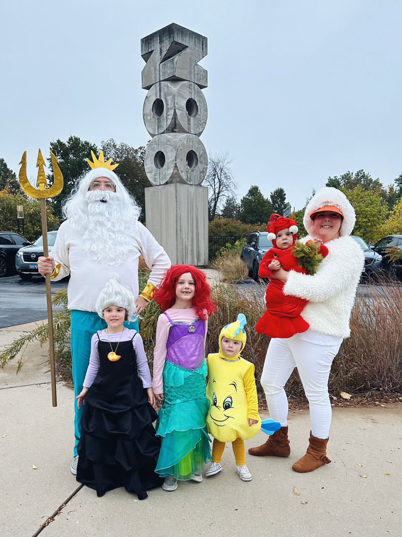 The little mermaid family halloween costume 2023.